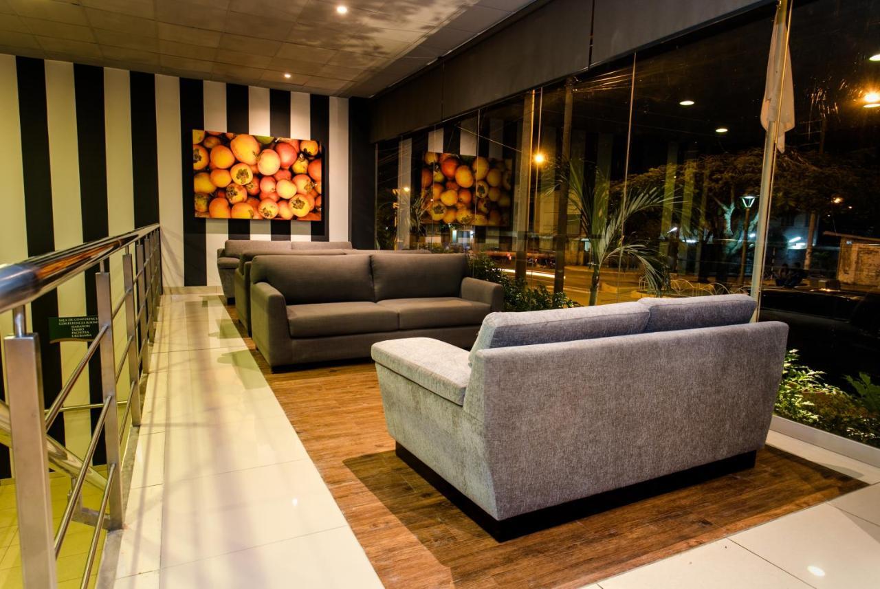 Wyndham Costa Del Sol Pucallpa Exterior foto Lobby