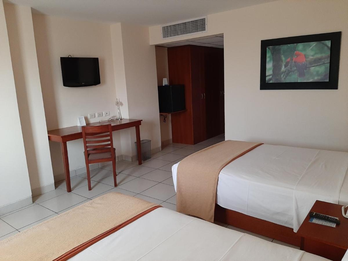 Wyndham Costa Del Sol Pucallpa Exterior foto